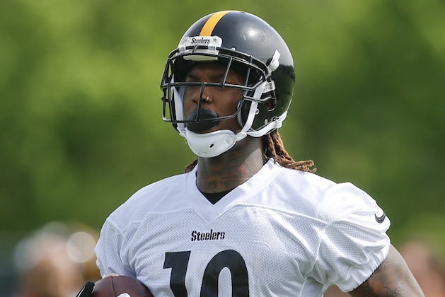Pittsburgh Steelers wide receiver Martavis Bryant (10) during an NFL football practice, Tuesday, May 23, 2017, in Pittsburgh. (AP Photo/Keith Srakocic)