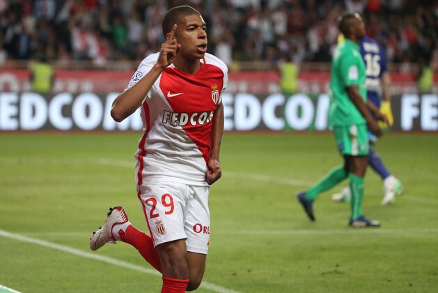 MONACO, MONACO - MAY 17: Kylian Mbappe of Monaco celebrates his goal during the French Ligue 1 match between AS Monaco and AS Saint-Etienne (ASSE) at Stade Louis II on May 17, 2017 in Monaco, Monaco. (Photo by Jean Catuffe/Getty Images)