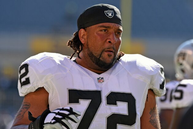 PITTSBURGH, PA - NOVEMBER 8:  Offensive lineman Donald Penn #72 of the Oakland Raiders looks on from the field before a game against the Pittsburgh Steelers at Heinz Field on November 8, 2015 in Pittsburgh, Pennsylvania. The Steelers defeated the Raiders 38-35. (Photo by George Gojkovich/Getty Images)