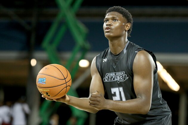 Team Drive''s Zion Williamson #21 shoots a free throw against Team Clutch in the Under Armour Elite 24 game on Saturday, August 20, 2016 in Brooklyn, NY. (AP Photo/Gregory Payan) Team Drive''s Zion Williamson #21 shoots a free throw against Team Clutch in the Under Armour Elite 24 game on Saturday, August 20, 2016 in Brooklyn, NY. (AP Photo/Gregory Payan)