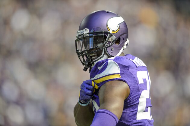 MINNEAPOLIS, MN - OCTOBER 9: Xavier Rhodes #29 of the Minnesota Vikings reacts to a play against the Houston Texans during the game on October 9, 2016 at US Bank Stadium in Minneapolis, Minnesota. The Vikings defeated the Texans 31-13. (Photo by Hannah Foslien/Getty Images)