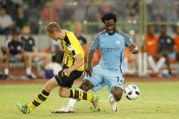 SHENZHEN, CHINA - JULY 28:  Wilfried Bony (R) of Manchester City contests the ball against Sven Bender of Borussia Dortmund during the 2016 International Champions Cup match between Manchester City and Borussia Dortmund at Shenzhen Universiade Stadium on July 28, 2016 in Shenzhen, China.  (Photo by Lintao Zhang/Getty Images)