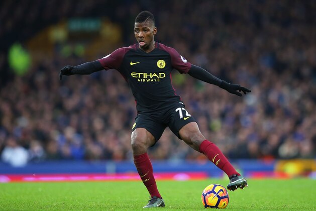 LIVERPOOL, ENGLAND - JANUARY 15:  Kelechi Iheanacho of Manchester City controls the ball during the Premier League match between Everton and Manchester City at Goodison Park on January 15, 2017 in Liverpool, England.  (Photo by Alex Livesey/Getty Images)
