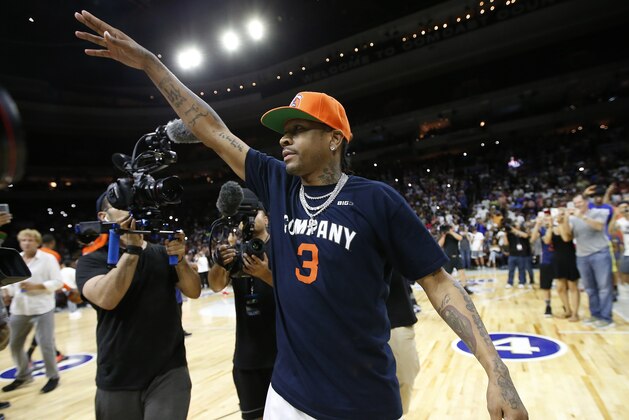 3's Company player coach Allen Iverson acknowledges the hometown fans during his introduction before the start of Game 4 against the Tri State in the BIG3 Basketball League in Philadelphia, Pa., Sunday, July 16, 2017. (AP Photo/Rich Schultz)