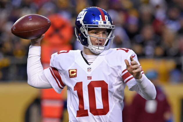 New York Giants quarterback Eli Manning (10) throws a pass during the first half of an NFL football game against the Pittsburgh Steelers in Pittsburgh, Sunday, Dec. 4, 2016. (AP Photo/Don Wright)