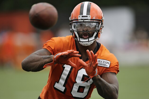 Cleveland Browns wide receiver Kenny Britt catches a pass during practice at the NFL football team's training camp facility, Friday, July 28, 2017, in Berea, Ohio. (AP Photo/Tony Dejak)