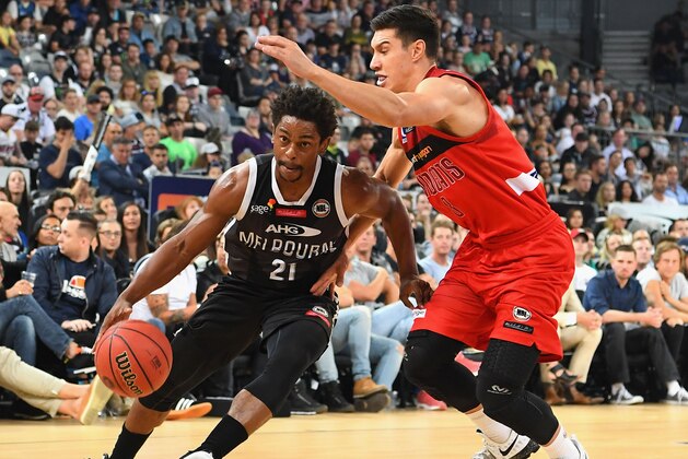 MELBOURNE, AUSTRALIA - FEBRUARY 12:  Casper Ware of United drives to the basket during the round 19 NBL match between Melbourne United and the Perth Wildcats at Hisense Arena on February 12, 2017 in Melbourne, Australia.  (Photo by Quinn Rooney/Getty Images)