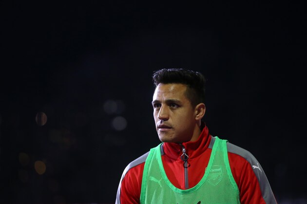SUTTON, GREATER LONDON - FEBRUARY 20: Alexis Sanchez of Arsenal during The Emirates FA Cup Fifth Round match between Sutton United and Arsenal on February 20, 2017 in Sutton, Greater London. (Photo by Catherine Ivill - AMA/Getty Images)