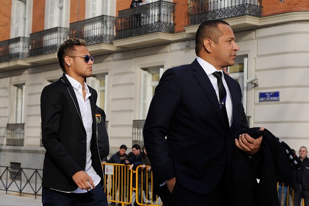 MADRID, SPAIN - FEBRUARY 02:  Neymar of FC Barcelona arrives at the National Court accompanied with his father Neymar da Silva Santos on February 2, 2016 in Madrid, Spain. Neymar is due to give evidence in court over allegations of corruption and fraud surrounding his transfer to FC Barcelona.  (Photo by Denis Doyle/Getty Images)