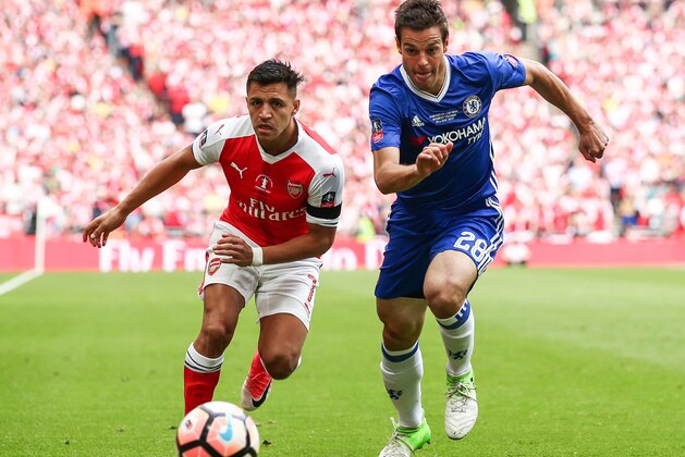 LONDON, ENGLAND - MAY 27:  Alexis Sanchez of Arsenal and Cesar Azpilicueta of Chelsea during the Emirates FA Cup Final match between Arsenal and Chelsea at Wembley Stadium on May 27, 2017 in London, England. (Photo by Robbie Jay Barratt - AMA/Getty Images)