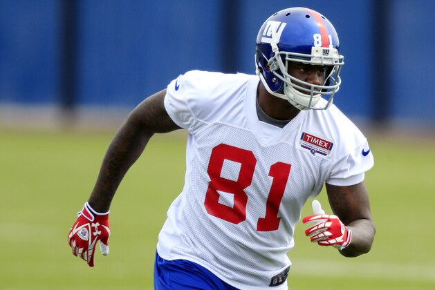 Tight end Adrien Robinson (81), fourth-round draft pick, runs during drills at the New York Giants rookie minicamp in East Rutherford, N.J., Friday, May 11, 2012. (AP Photo/Mel Evans) Tight end Adrien Robinson (81), fourth-round draft pick, runs during drills at the New York Giants rookie minicamp in East Rutherford, N.J., Friday, May 11, 2012. (AP Photo/Mel Evans)