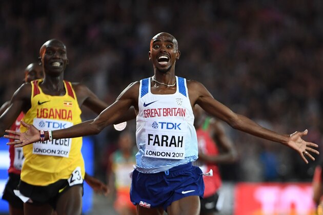 Britain's Mo Farah wins the final of the men's 10,000m athletics event at the 2017 IAAF World Championships at the London Stadium in London on August 4, 2017. / AFP PHOTO / Jewel SAMAD        (Photo credit should read JEWEL SAMAD/AFP/Getty Images)
