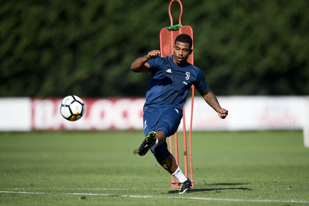 VINOVO, ITALY - JULY 16:  Mario Lemina of Juventus during a training session on July 16, 2017 in Vinovo, Italy.  (Photo by Daniele Badolato - Juventus FC/Getty Images)