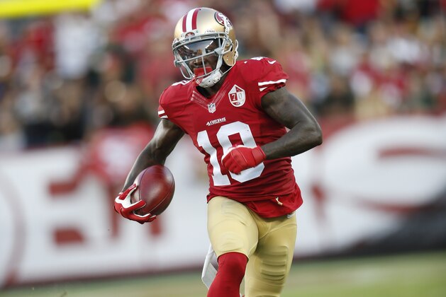 SANTA CLARA, CA - AUGUST 26: Bruce Ellington #10 of the San Francisco 49ers returns a punt during the game against the Green Bay Packers at Levi Stadium on August 26, 2016 in Santa Clara, California. The Packers defeated the 49ers 21-10. (Photo by Michael Zagaris/San Francisco 49ers/Getty Images)