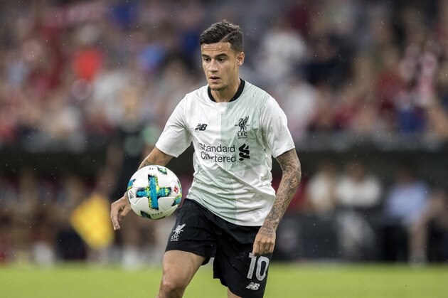 MUNICH, GERMANY - AUGUST 01:  Philippe Coutinho of Liverpool FC controls the ball during the Audi Cup 2017 match between Bayern Muenchen and Liverpool FC at Allianz Arena on August 1, 2017 in Munich, Germany.  (Photo by Boris Streubel/Getty Images)