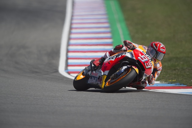 BRNO, CZECH REPUBLIC - AUGUST 05:   Marc Marquez of Spain and Repsol Honda Team rounds the bend during the MotoGp of Czech Republic - Qualifying at Brno Circuit on August 5, 2017 in Brno, Czech Republic.  (Photo by Mirco Lazzari gp/Getty Images)