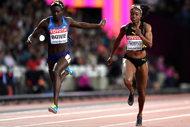 LONDON, ENGLAND - AUGUST 06:  Tori Bowie of the United States crosses the finish line to win the Women's 100 Metres Final ahead of Elaine Thompson of Jamaica during day three of the 16th IAAF World Athletics Championships London 2017 at The London Stadium on August 6, 2017 in London, United Kingdom.  (Photo by David Ramos/Getty Images)