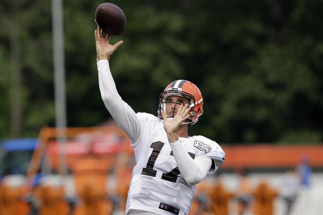 Cleveland Browns quarterback Brock Osweiler (17) passes during practice at the NFL football team's training camp facility, Wednesday, Aug. 2, 2017, in Berea, Ohio. (AP Photo/Tony Dejak)
