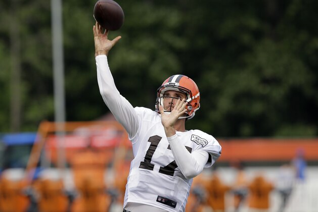 Cleveland Browns quarterback Brock Osweiler (17) passes during practice at the NFL football team's training camp facility, Wednesday, Aug. 2, 2017, in Berea, Ohio. (AP Photo/Tony Dejak)