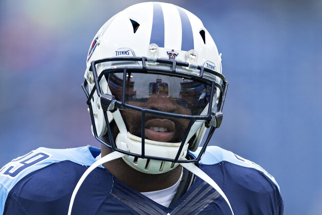 NASHVILLE, TN - JANUARY 1:  DeMarco Murray #29 of the Tennessee Titans warming up before a game against the Houston Texans at Nissan Stadium on January 1, 2017 in Nashville, Tennessee.  The Titans defeated the Texans 24-17.  (Photo by Wesley Hitt/Getty Images)