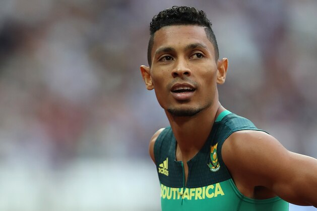 LONDON, ENGLAND - AUGUST 07: Wayde Van Niekerk of South Africa competes in the Men's 200m heats during day four of the 16th IAAF World Athletics Championships London 2017 at The London Stadium on August 7, 2017 in London, United Kingdom. (Photo by Ian MacNicol/Getty Images)