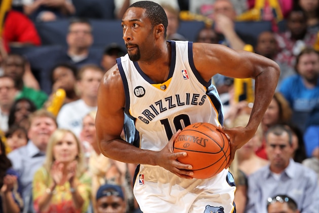 MEMPHIS, TN - APRIL 14:  Gilbert Arenas #10  of the Memphis Grizzlies passes the ball up the floor against the Utah Jazz on April 14, 2012 at FedExForum in Memphis, Tennessee.  NOTE TO USER: User expressly acknowledges and agrees that, by downloading and or using this photograph, User is consenting to the terms and conditions of the Getty Images License Agreement. Mandatory Copyright Notice: Copyright 2012 NBAE (Photo by Joe Murphy/NBAE via Getty Images)