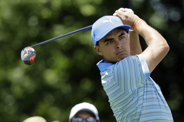 Rickie Fowler tees off on the first hole during the first round of the Memorial golf tournament, Thursday, June 1, 2017, in Dublin, Ohio. (AP Photo/Darron Cummings)