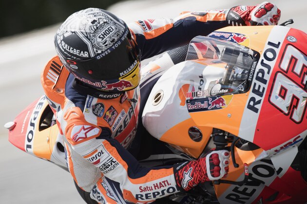 BRNO, CZECH REPUBLIC - AUGUST 07:  Marc Marquez of Spain and Repsol Honda Team rounds the bend during the MotoGp Tests In Brno at Brno Circuit on August 7, 2017 in Brno, Czech Republic.  (Photo by Mirco Lazzari gp/Getty Images)