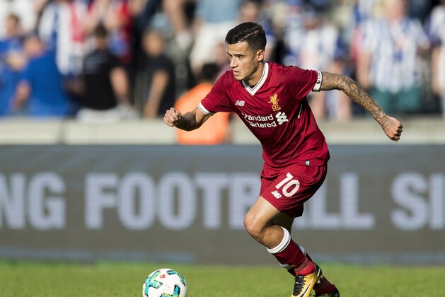 BERLIN, GERMANY - JULY 29:  Philippe Coutinho of Liverpool FC runs with the ball during the Preseason Friendly match between Hertha BSC and FC Liverpool at Olympiastadion on July 29, 2017 in Berlin, Germany.  (Photo by Boris Streubel/Getty Images)