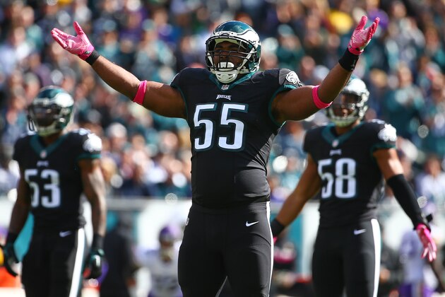 PHILADELPHIA, PA - OCTOBER 23: Defensive end Brandon Graham #55 of the Philadelphia Eagles pumps up the crowd against the Minnesota Vikings in the first quarter at Lincoln Financial Field on October 23, 2016 in Philadelphia, Pennsylvania. (Photo by Mitchell Leff/Getty Images)