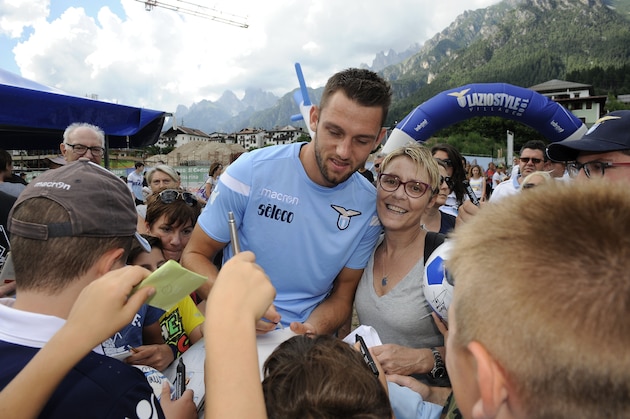PIEVE DI CADORE, ROMA - JULY 13:  Stefan De Vrij of SS Lazio during the visit Lazio Style Village  - Day 4 on July 13, 2017 in Pieve di Cadore, Italy.  (Photo by Marco Rosi/Getty Images)