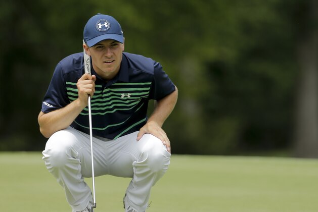 Jordan Spieth lines up a putt on the eighth hole during the final round of the PGA Championship golf tournament at the Quail Hollow Club Sunday, Aug. 13, 2017, in Charlotte, N.C. (AP Photo/Chuck Burton)