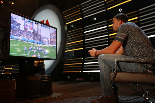 Washington Redskins tight end Jordan Reed competes in the finals of EA SPORTS Madden Bowl XXII, Thursday, Feb. 4, 2016, in San Francisco. (Donald Traill/AP Images for EA SPORTS) Washington Redskins tight end Jordan Reed competes in the finals of EA SPORTS Madden Bowl XXII, Thursday, Feb. 4, 2016, in San Francisco. (Donald Traill/AP Images for EA SPORTS)