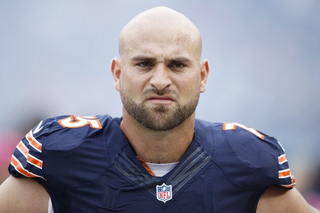 CHICAGO, IL - OCTOBER 16: Kyle Long #75 of the Chicago Bears looks on against the Jacksonville Jaguars during the game at Soldier Field on October 16, 2016 in Chicago, Illinois. The Jaguars defeated the Bears 17-16. (Photo by Joe Robbins/Getty Images)