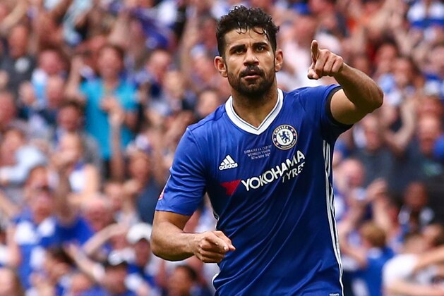 LONDON, ENGLAND - MAY 27:  Diego Costa of Chelsea celebrates after scoring a goal to make it 1-1 during the Emirates FA Cup Final match between Arsenal and Chelsea at Wembley Stadium on May 27, 2017 in London, England. (Photo by Robbie Jay Barratt - AMA/Getty Images)