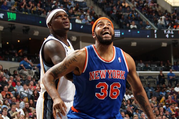 MEMPHIS, TN - NOVEMBER 16: Zach Randolph #50 of the Memphis Grizzlies looks to rebound against Rasheed Wallace #36 of the New York Knicks on November 16, 2012 at FedExForum in Memphis, Tennessee.  NOTE TO USER: User expressly acknowledges and agrees that, by downloading and or using this photograph, User is consenting to the terms and conditions of the Getty Images License Agreement. Mandatory Copyright Notice: Copyright 2012 NBAE (Photo by Joe Murphy/NBAE via Getty Images)