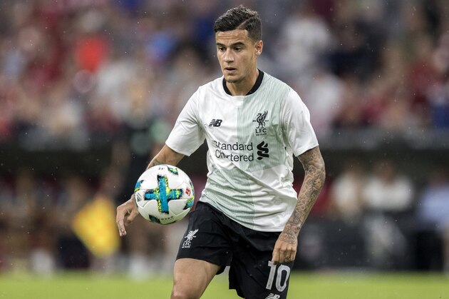 MUNICH, GERMANY - AUGUST 01:  Philippe Coutinho of Liverpool FC controls the ball during the Audi Cup 2017 match between Bayern Muenchen and Liverpool FC at Allianz Arena on August 1, 2017 in Munich, Germany.  (Photo by Boris Streubel/Getty Images)