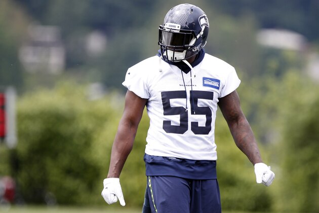 Jun 13, 2017; Renton, WA, USA; Seattle Seahawks defensive end Frank Clark (55) walks to a new drill during a minicamp practice at the Virginia Mason Athletic Center. Mandatory Credit: Joe Nicholson-USA TODAY Sports Jun 13, 2017; Renton, WA, USA; Seattle Seahawks defensive end Frank Clark (55) walks to a new drill during a minicamp practice at the Virginia Mason Athletic Center. Mandatory Credit: Joe Nicholson-USA TODAY Sports