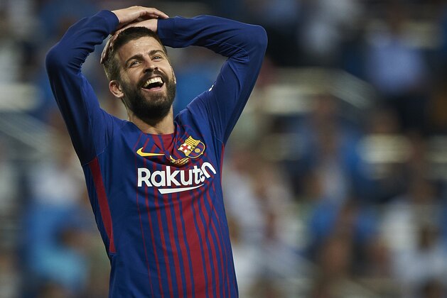 MADRID, SPAIN - AUGUST 16:  Gerard Pique of Barcelona reacts during the Supercopa de Espana Supercopa Final 2nd Leg match between Real Madrid and FC Barcelona at Estadio Santiago Bernabeu on August 16, 2017 in Madrid, Spain.  (Photo by fotopress/Getty Images)