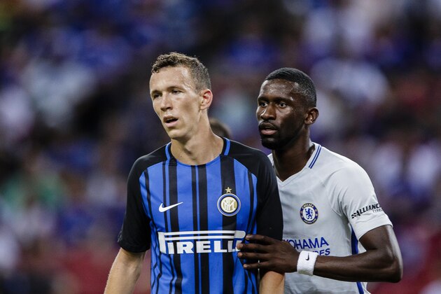 SINGAPORE, SINGAPORE - JULY 29: FC Internazionale Forward Ivan Perisic (L) fights for position with Chelsea Defender Antonio Rudiger (R) during the International Champions Cup 2017 match between FC Internazionale and Chelsea FC on July 29, 2017 in Singapore. (Photo by Power Sport Images/Getty Images)