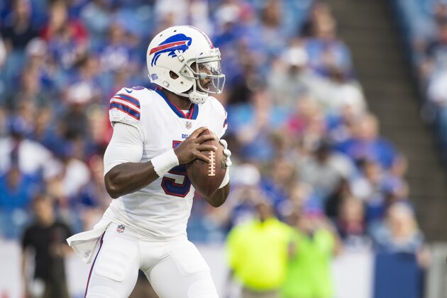 ORCHARD PARK, NY - AUGUST 10:  Tyrod Taylor #5 of the Buffalo Bills drops back to pass during the first quarter of a preseason game against the Minnesota Vikings on August 10, 2017 at New Era Field in Orchard Park, New York.  (Photo by Brett Carlsen/Getty Images)