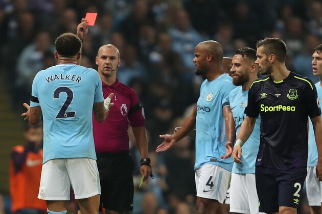 MANCHESTER, ENGLAND - AUGUST 21: Kyle Walker of Manchester City gets a red card on his home debut during the Premier League match between Manchester City and Everton at Etihad Stadium on August 21, 2017 in Manchester, England. (Photo by Robbie Jay Barratt - AMA/Getty Images)