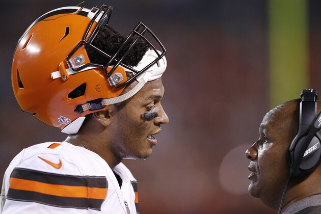 CLEVELAND, OH - AUGUST 21: DeShone Kizer #7 of the Cleveland Browns talks with head coach Hue Jackson in the second half of a preseason game against the New York Giants at FirstEnergy Stadium on August 21, 2017 in Cleveland, Ohio. (Photo by Joe Robbins/Getty Images)