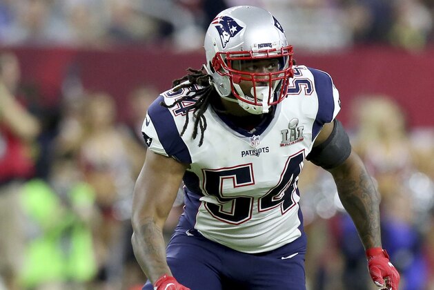 New England Patriots Dont'a Hightower #54 in action against the Atlanta Falcons at Super Bowl 51 on Sunday, February 5, 2017 in Houston, TX. (AP Photo/Gregory Payan) New England Patriots Dont'a Hightower #54 in action against the Atlanta Falcons at Super Bowl 51 on Sunday, February 5, 2017 in Houston, TX. (AP Photo/Gregory Payan)