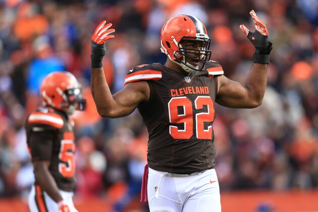 CLEVELAND, OH - OCTOBER 18: Defensive end Desmond Bryant #92 of the Cleveland Browns against the Denver Broncos at Cleveland Browns Stadium on October 18, 2015 in Cleveland, Ohio. Broncos defeated Browns 26-23.  (Photo by Andrew Weber/Getty Images)
