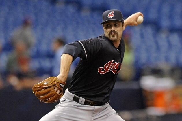 Cleveland Indians closer Andrew Miller, on the disabled list recovering from knee tendinitis, throws from the mound during a workout before a baseball game against the Tampa Bay Rays Sunday, Aug. 13, 2017, in St. Petersburg, Fla. (AP Photo/Steve Nesius)