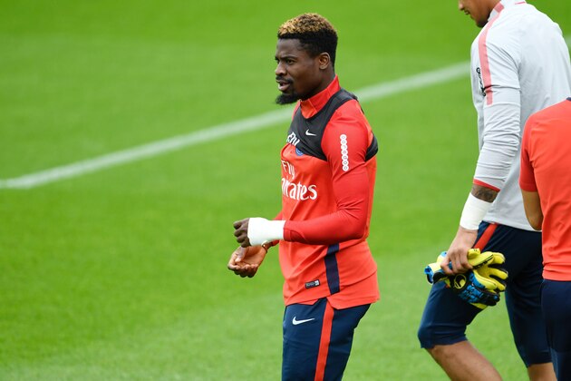 Paris Saint-Germain's Ivorian defender Serge Aurier takes part in a training session at the Camp des Loges in Saint-Germain-en-Laye, near Paris, on August 18, 2017.  / AFP PHOTO / bertrand GUAY        (Photo credit should read BERTRAND GUAY/AFP/Getty Images)
