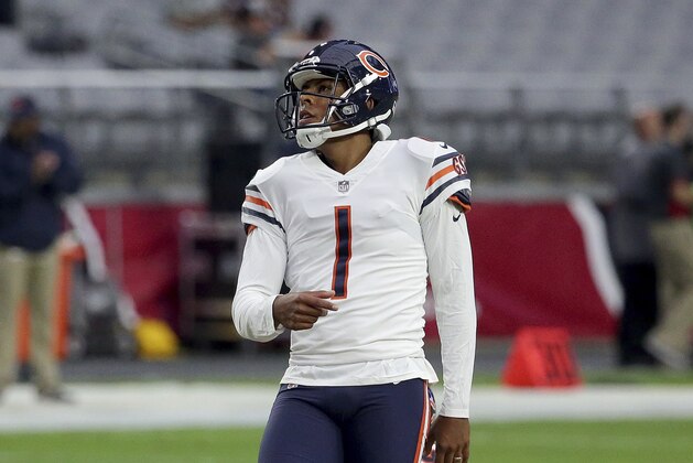 Chicago Bears' kicker Roberto Aguayo (1) warms up prior to a preseason NFL football game against the Arizona Cardinals, Saturday, Aug. 19, 2017, in Glendale, Ariz. (AP Photo/Ralph Freso)
