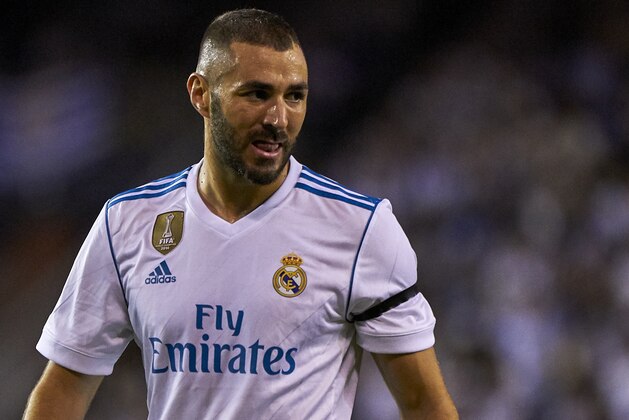 LA CORUNA, SPAIN - AUGUST 20:  Karim Benzema of Real Madrid reacts during the La Liga match between Deportivo La Coruna and Real Madrid  at Riazor Stadium on August 20, 2017 in La Coruna, Spain.  (Photo by fotopress/Getty Images)