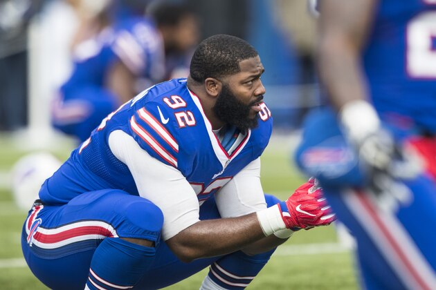 ORCHARD PARK, NY - DECEMBER 18:  Adolphus Washington #92 of the Buffalo Bills stretches before the game against the Cleveland Browns on December 18, 2016 at New Era Field in Orchard Park, New York. Buffalo defeats Cleveland 33-13.  (Photo by Brett Carlsen/Getty Images)